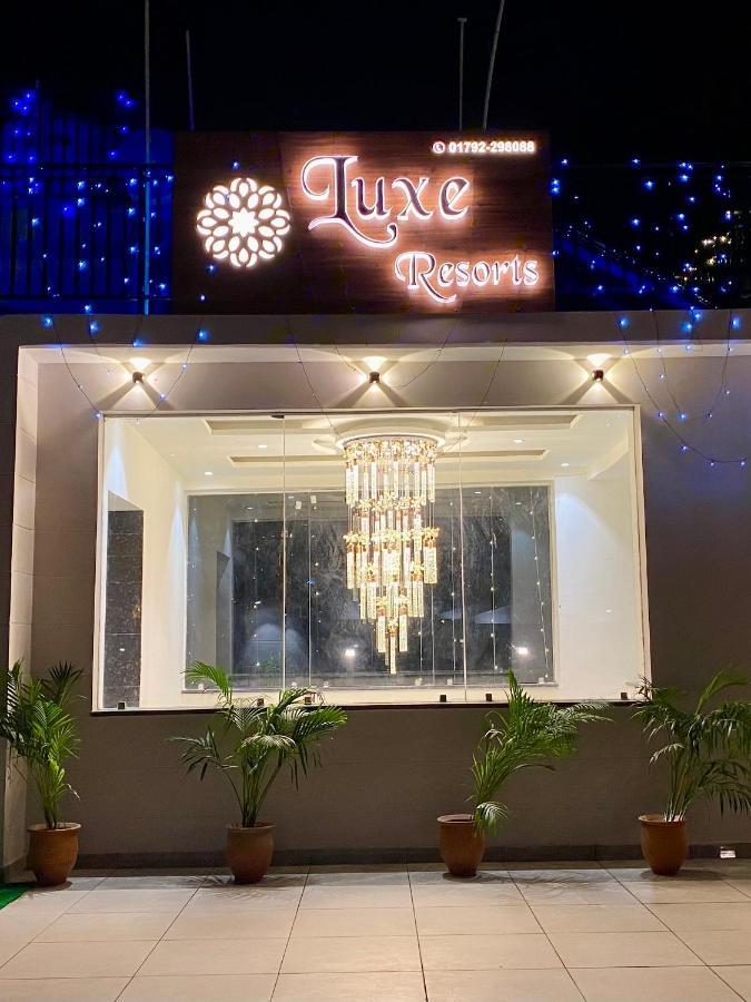 Luxe Resorts - Centrally Heated Air Conditioned Hotel In The Heart Of Kasauli Exterior photo