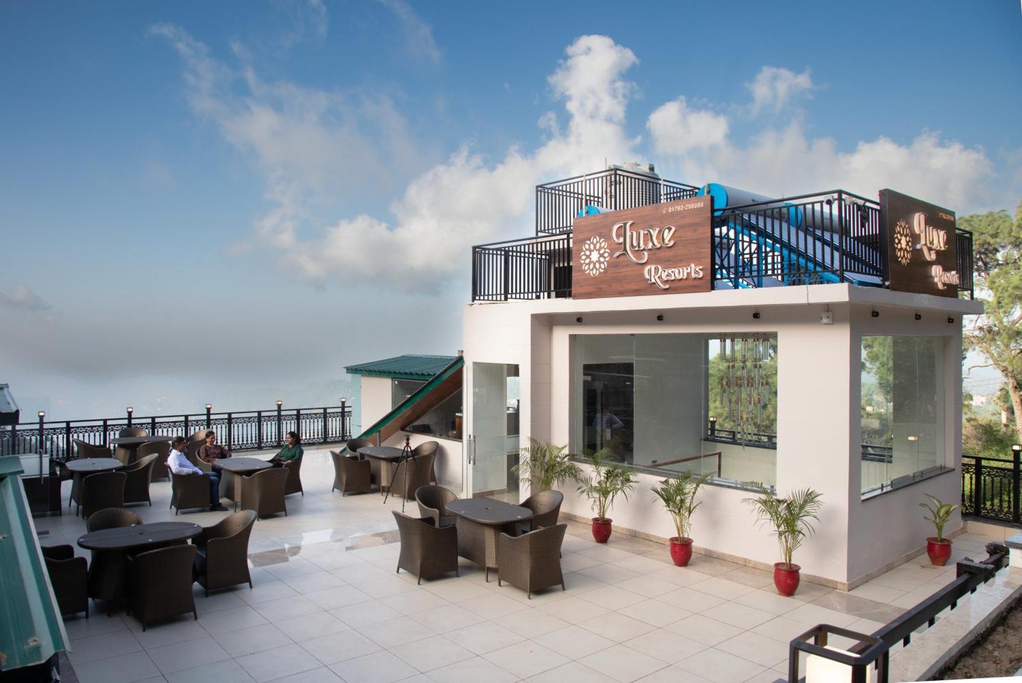 Luxe Resorts - Centrally Heated Air Conditioned Hotel In The Heart Of Kasauli Exterior photo