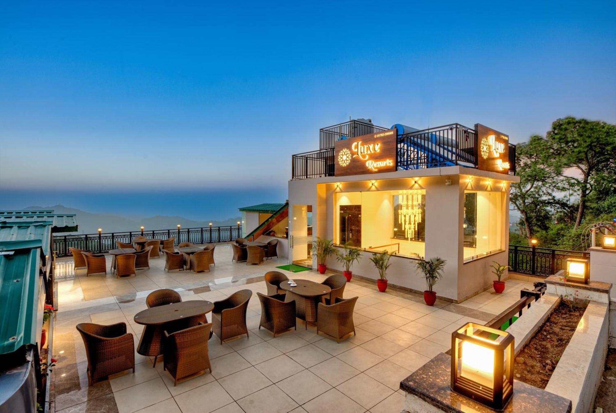 Luxe Resorts - Centrally Heated Air Conditioned Hotel In The Heart Of Kasauli Exterior photo
